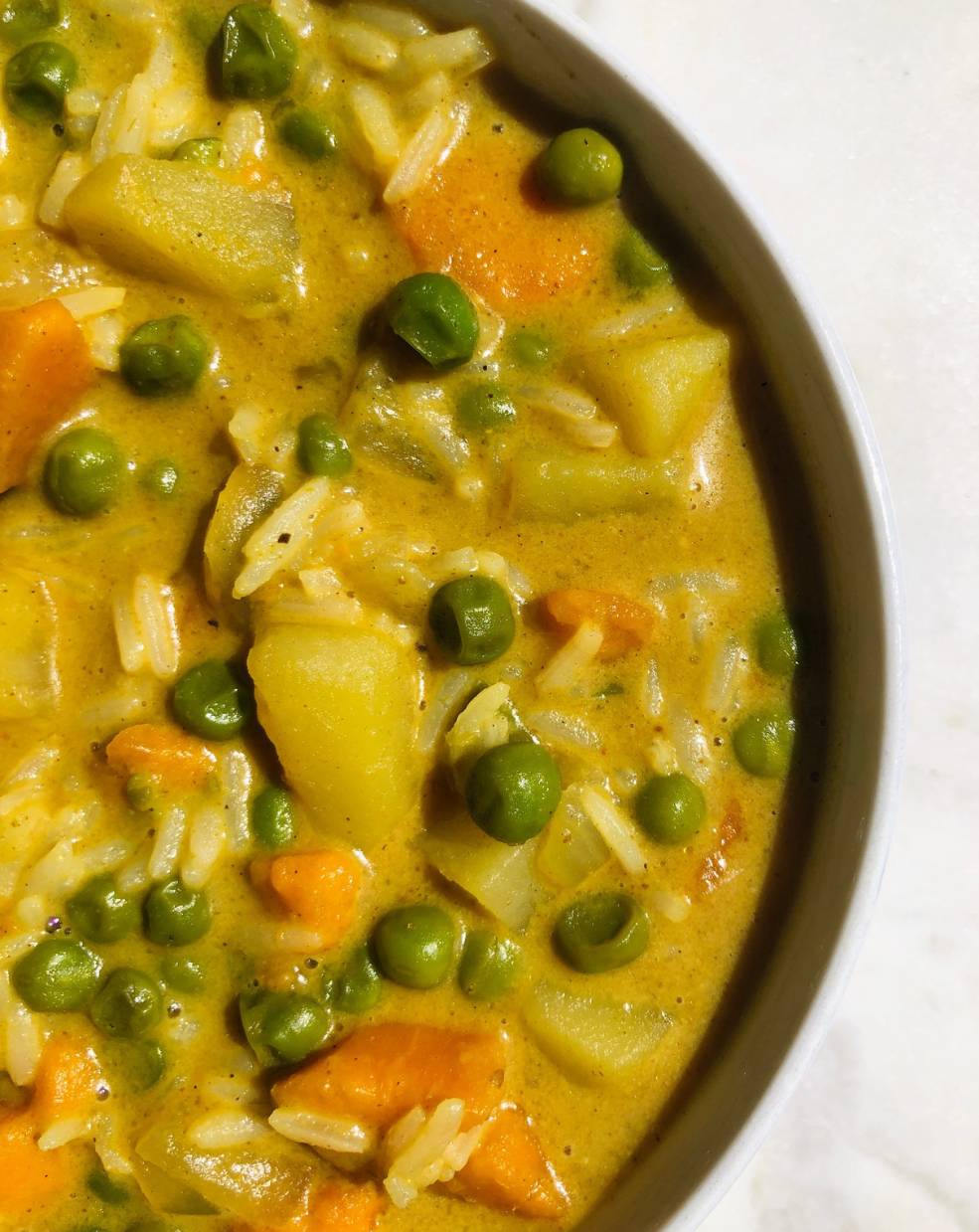 Sweet Pea & Potato Curry Soup
